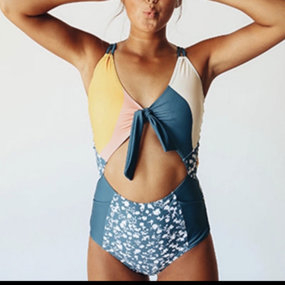 Nani swim high tide